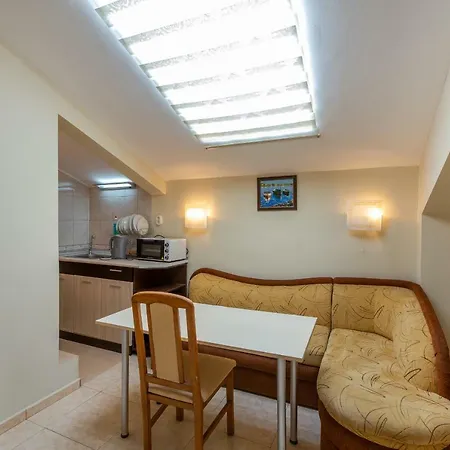 アパート Comfortable 1bedroom With Kitchen In Dafinka Qq