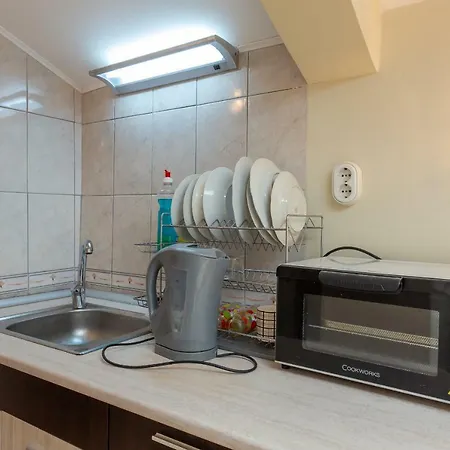 Comfortable 1bedroom With Kitchen In Dafinka Qq アパート *
